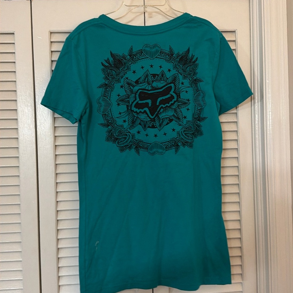 Fox Riding Company V-neck - Picture 3 of 3